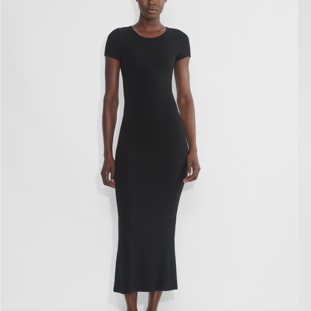 Aritzia Luxe Lounge Disposition Dress size small NWT
